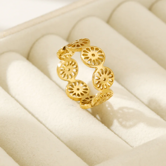 The Most Fabulous Flora Ring You Need in Your Jewelry Collection