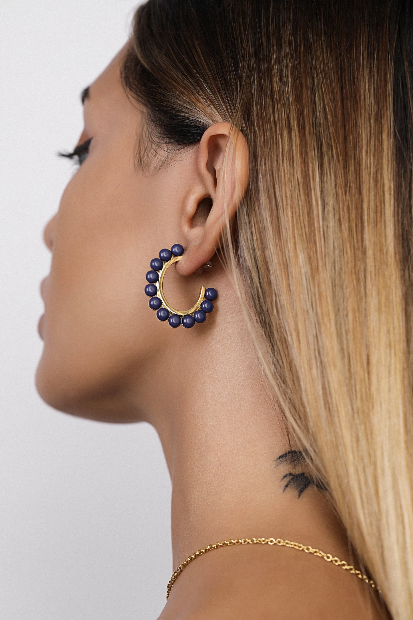 Deep Blue Pearl Hoop Earring Set